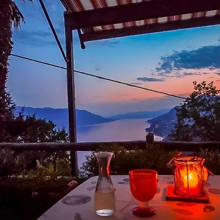 Casa Ai Ghiri Holiday home Cannero Riviera